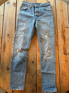 Levi's Women's Skinny Jeans in Light Blue Denim